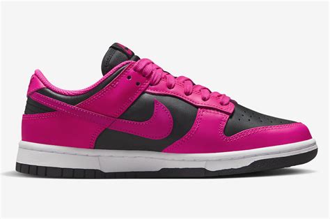 nike dunk fireberry|dunk low fierce pink black.